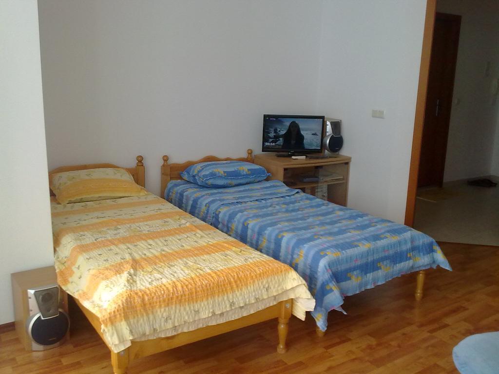 Elias Apartment Goudstrand Buitenkant foto